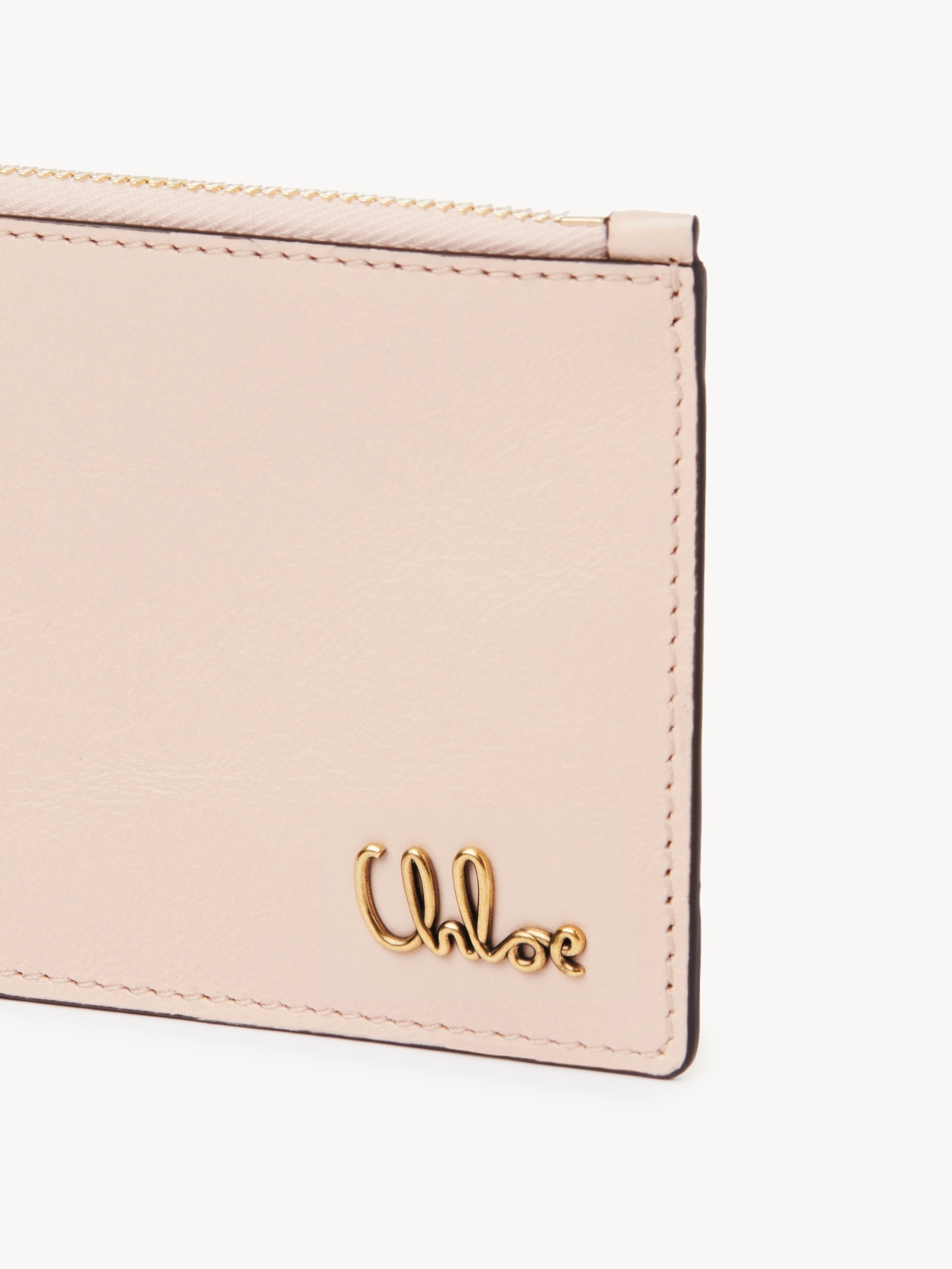 Chloé Iconic Logo Zip-around Leather Wallet In Nude