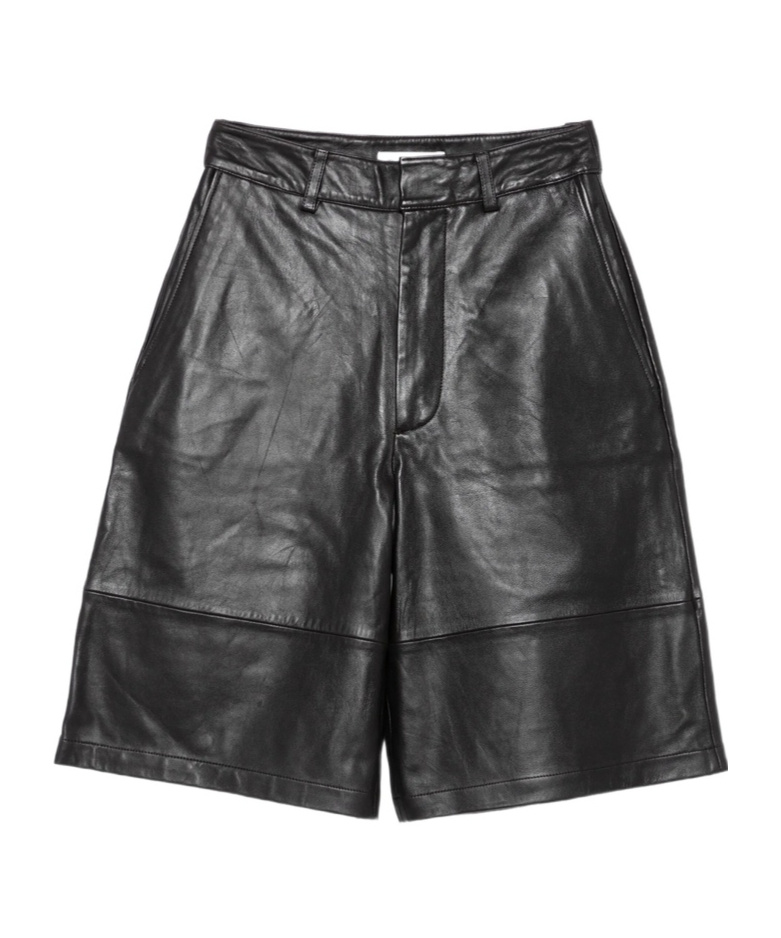 The Frankie Shop Belt Loop Shorts In Black