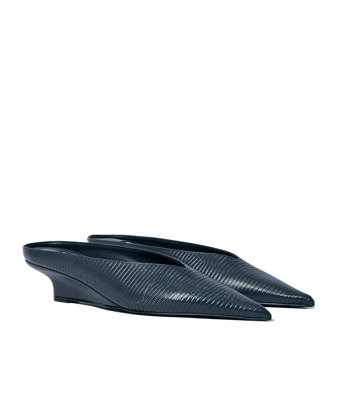 Totême Toteme Women Sharp Lizard-embossed Wedge Mules In Black