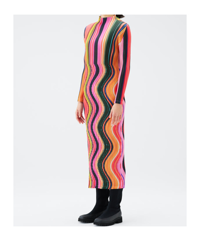 Issey Miyake Pleated Mid-length Dress In Red
