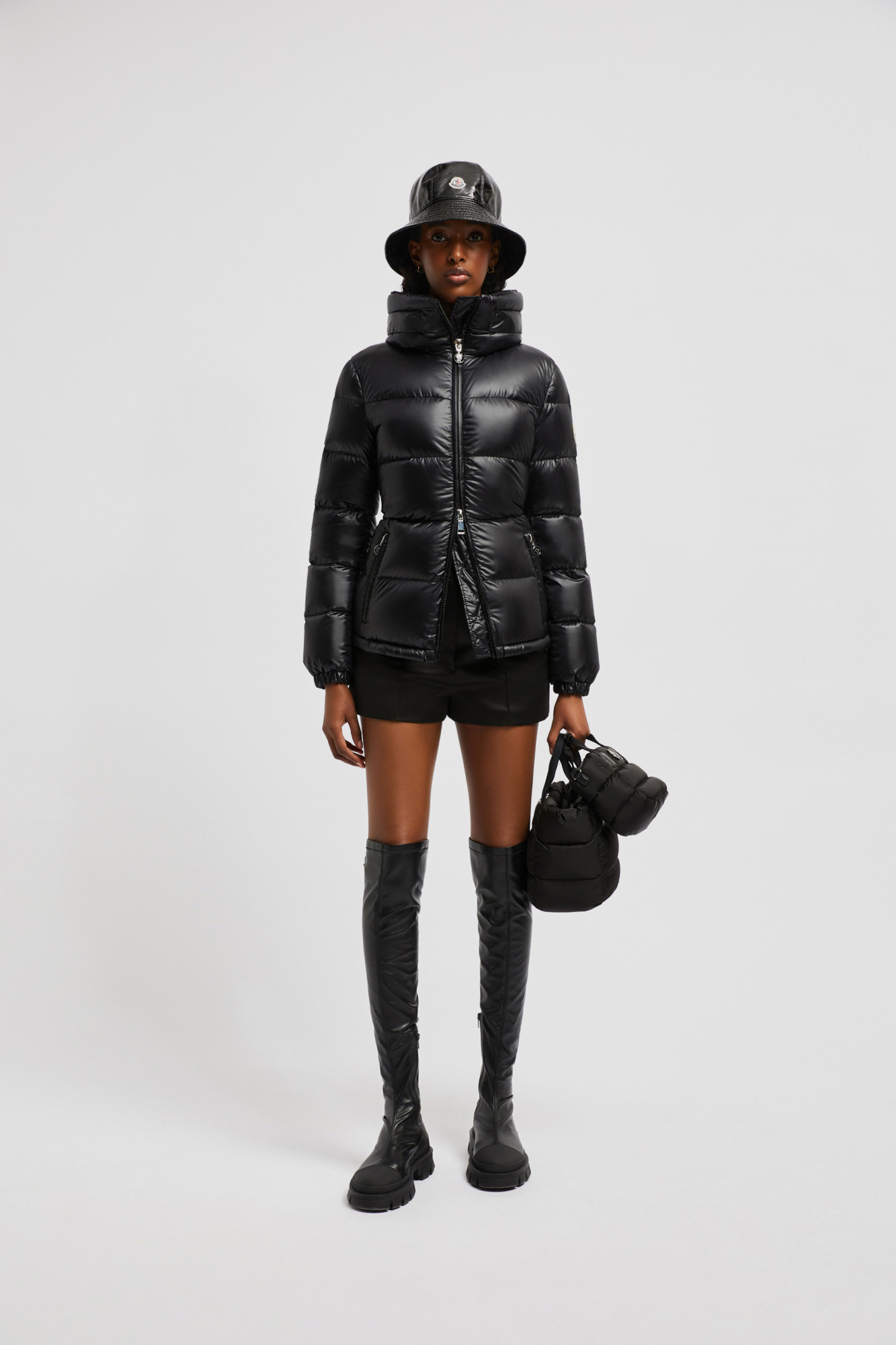 Moncler Down-filled Douro Puffer Jacket In Black