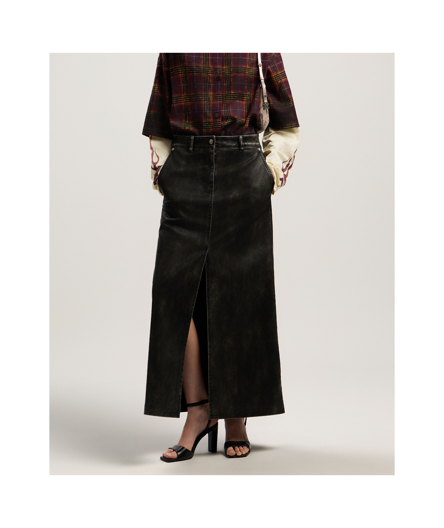 Palm Angels Curved Logo Coated Long Skirt In Black