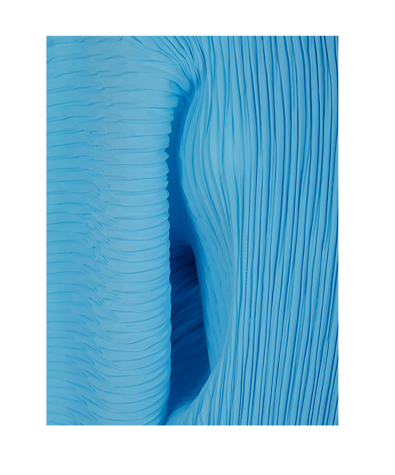Issey Miyake Leaf Pleats Cardigan In Blue