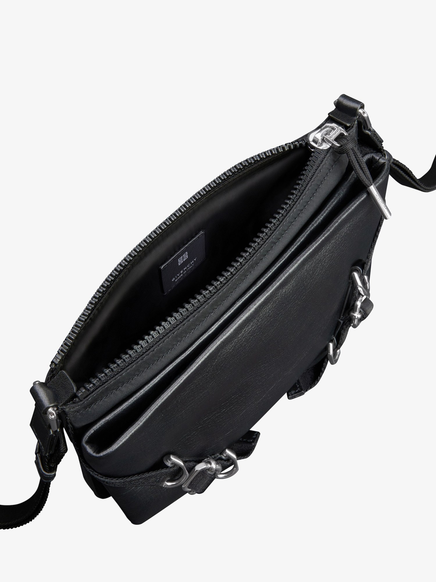 Givenchy Zippered Shoulder Bag In Black