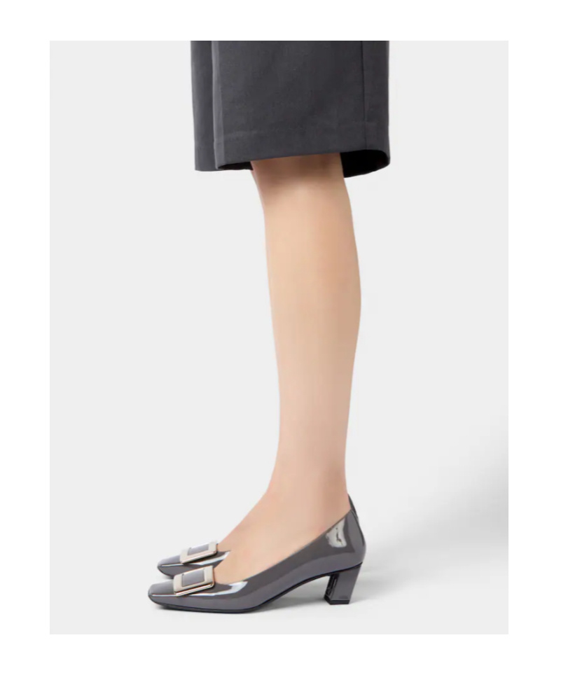 Roger Vivier Belle Vivier Patent Pumps With Metal Buckle In Black