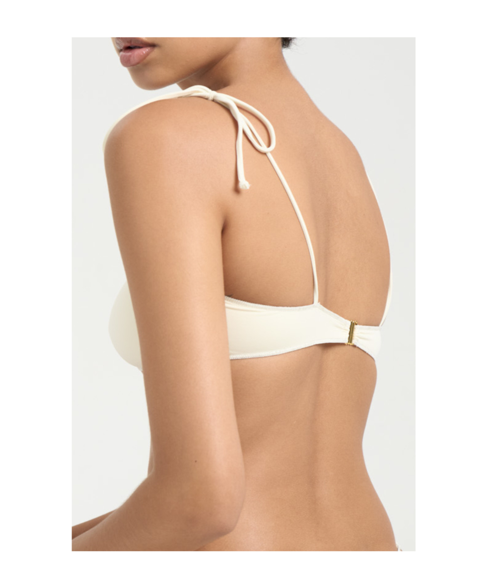 La Reveche Rose-detail Bandeau Bikini Top In White