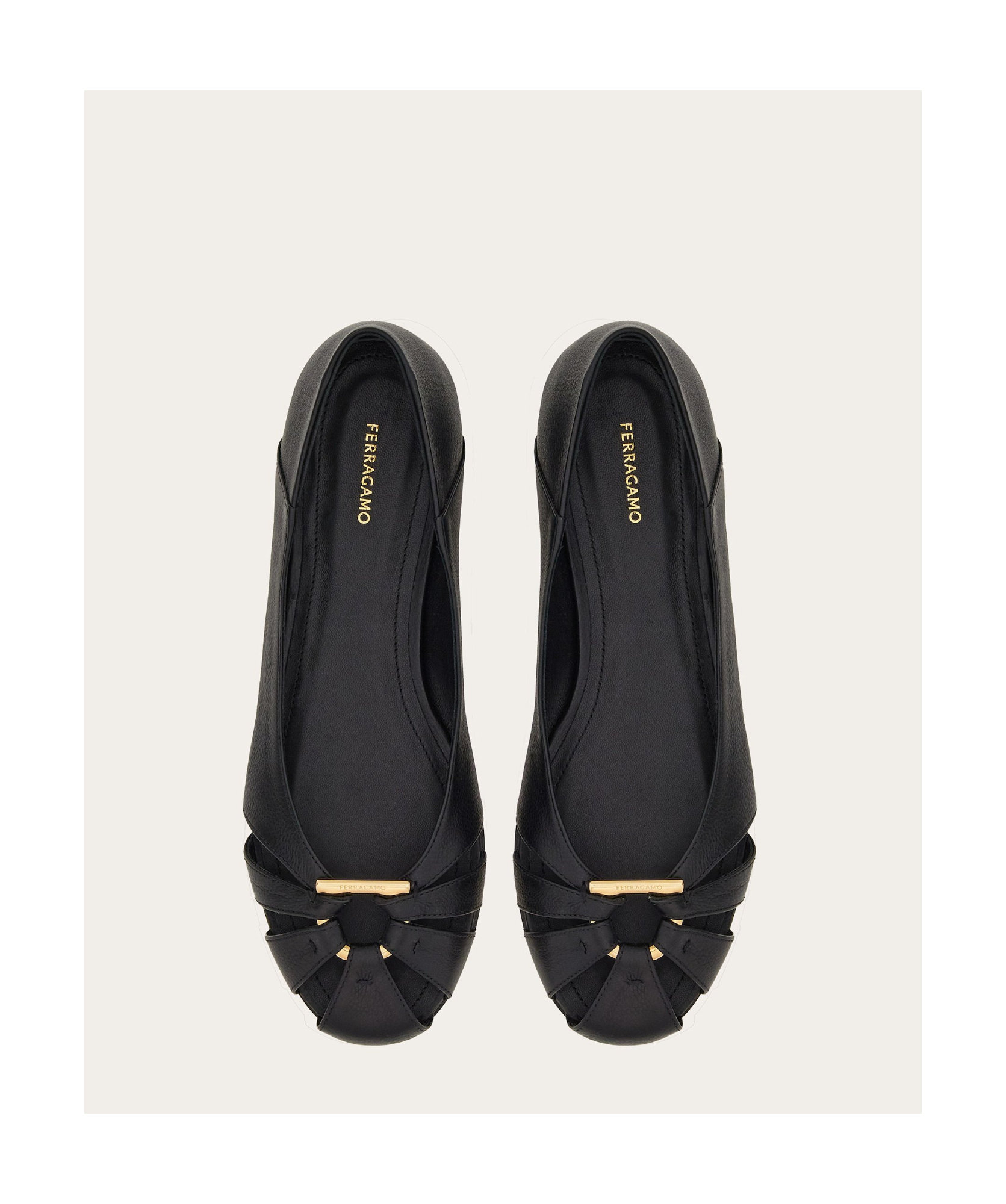Ferragamo Gancini Ornament Flat Ballerina Shoes In Black