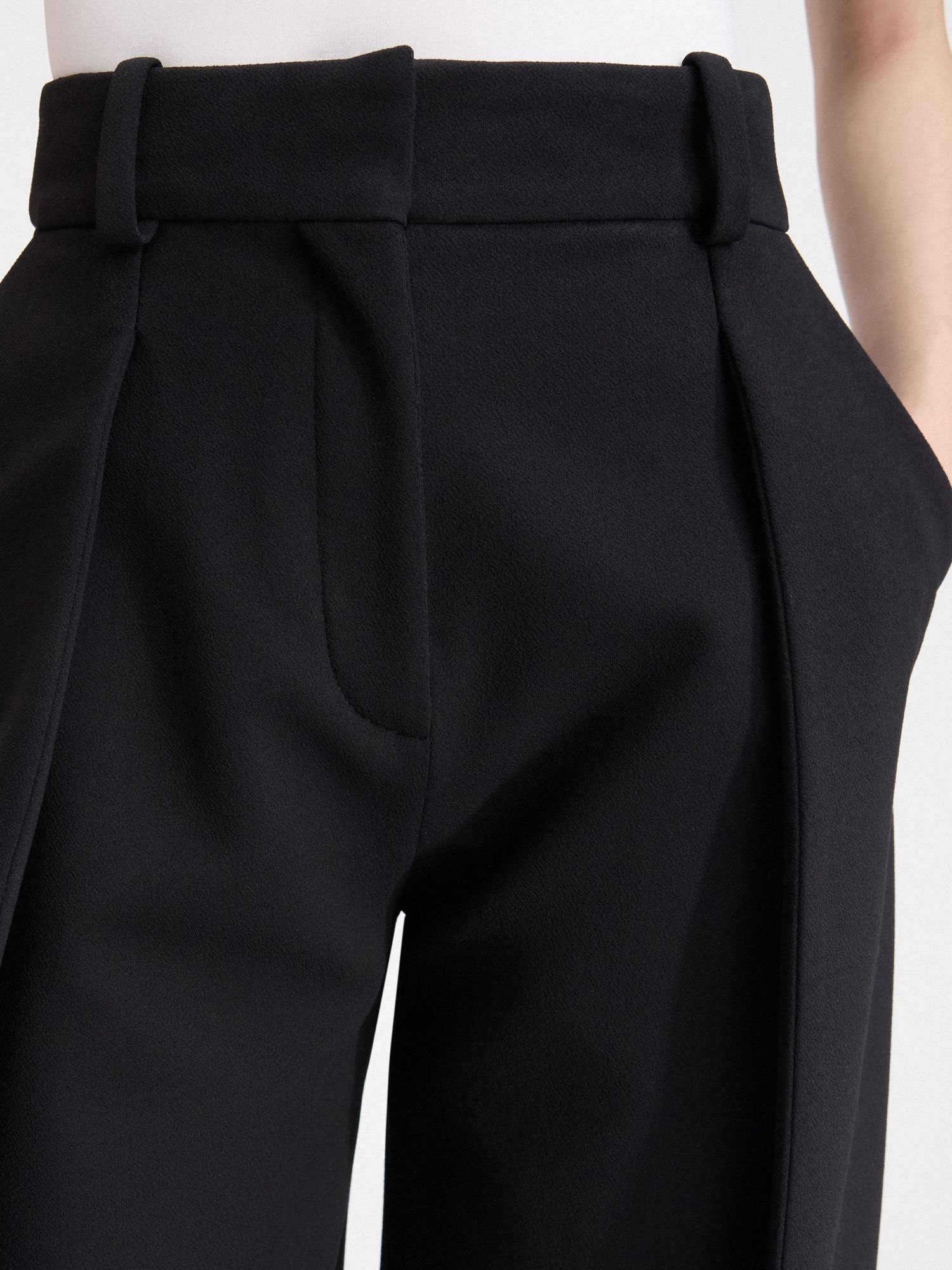 Jacquemus Le Pantalon Paseo Tech Wide Pants In Black