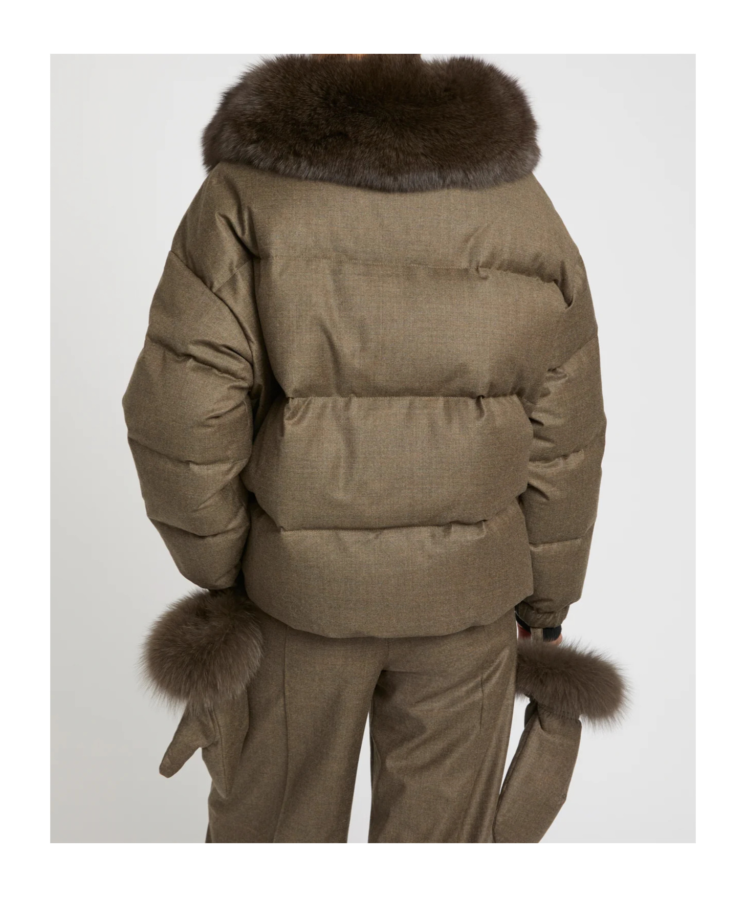 Yves Salomon Short Down Jacket With Detachable Fox Fur Collar And Mittens In Brown