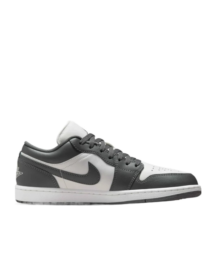 Nike Low-top Sneakers In Black