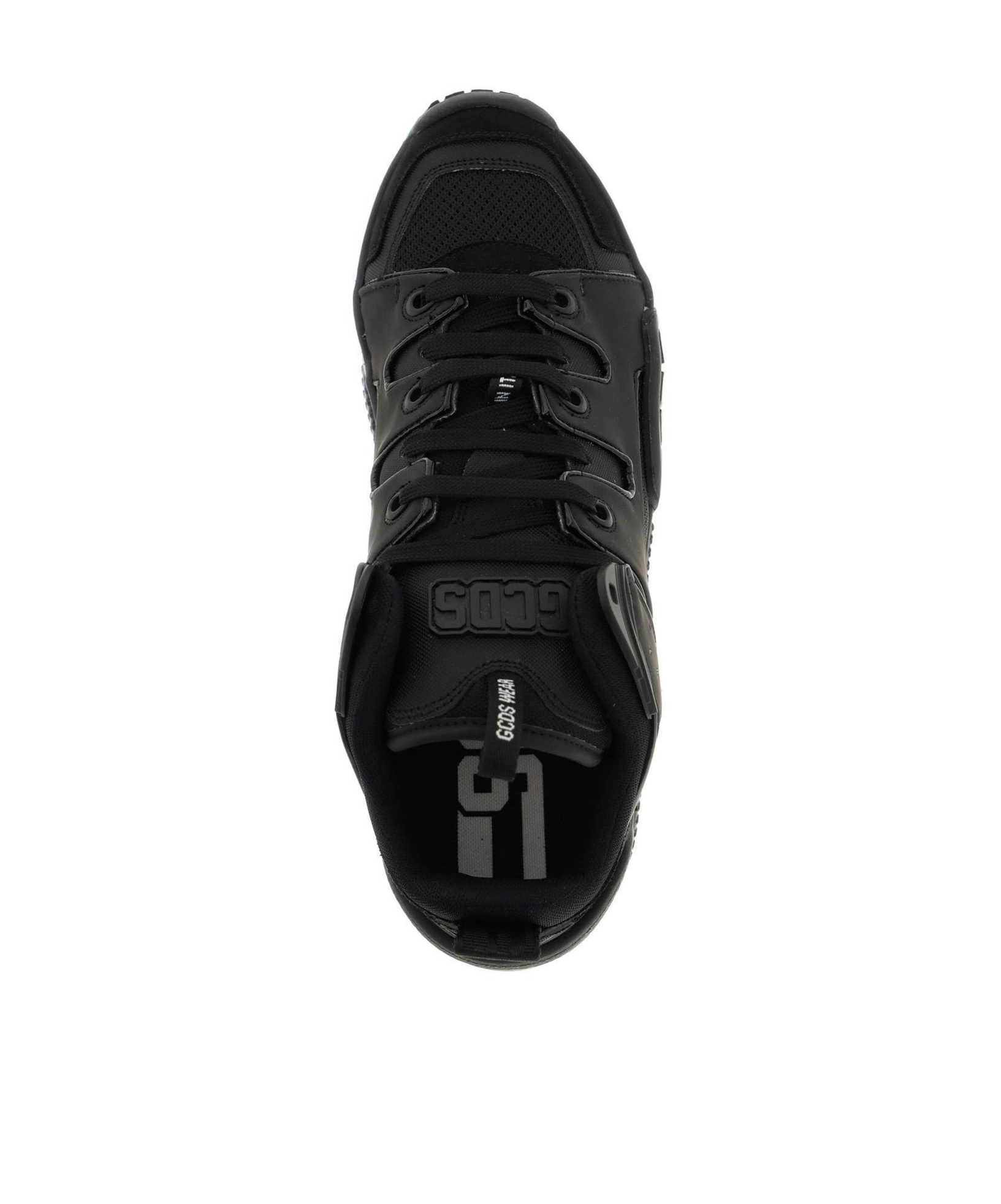 Gcds Lace-up Low-cut Sneakers In Black
