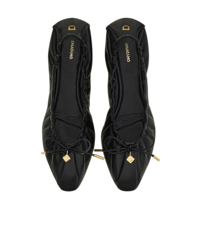Ferragamo Elasticated Nappa Leather Ballet Flats In Black