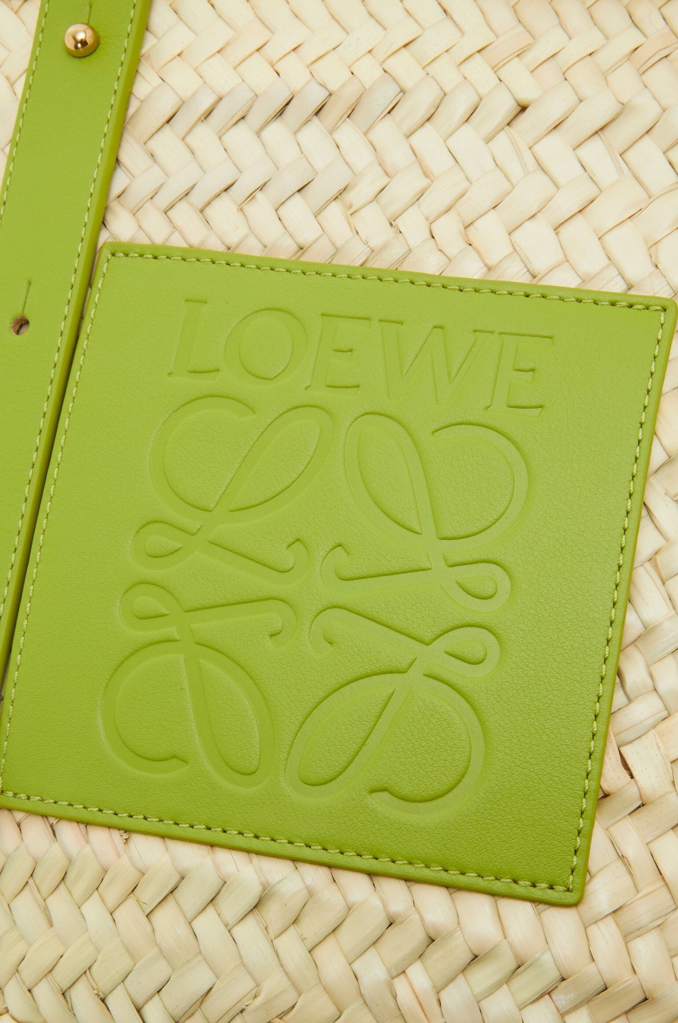 Loewe Basket Shoulder Bag In Nude