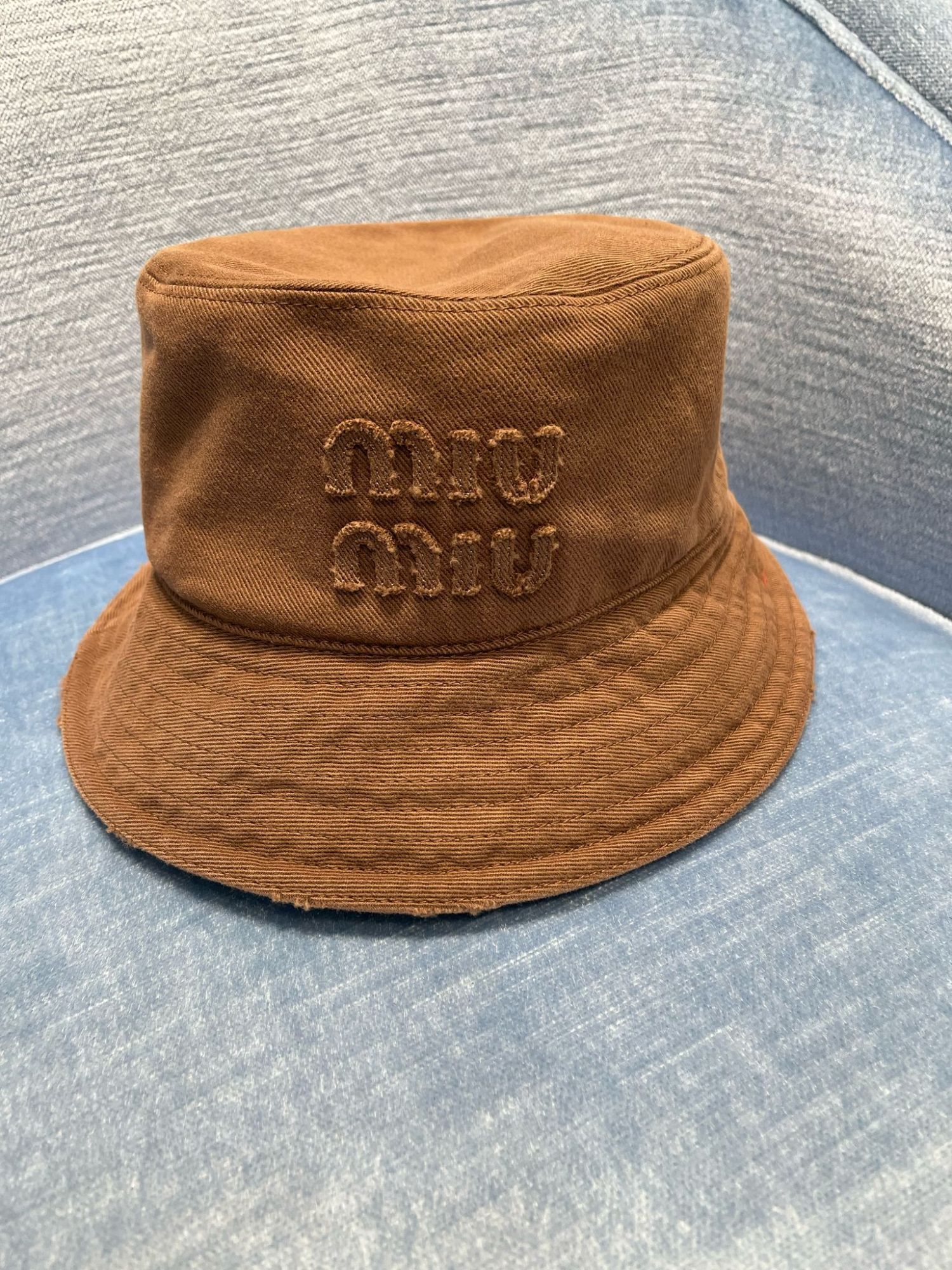 MIU MIU DENIM BUCKET HAT