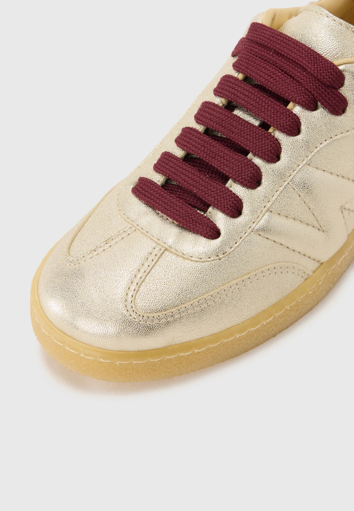 Weekend Max Mara Round-toe Sneakers In Neutral