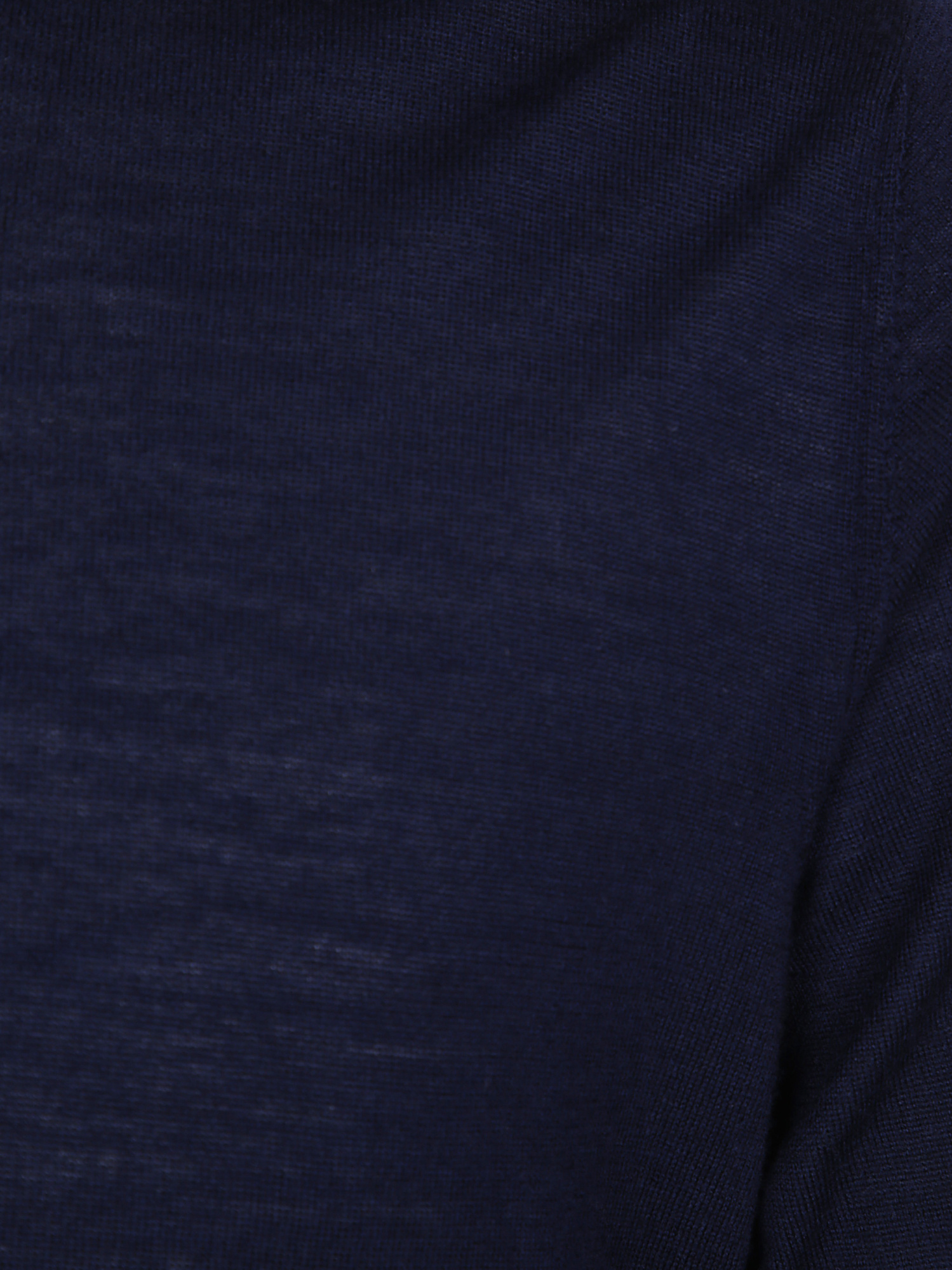 Nuur Long-sleeved Sweater In Black