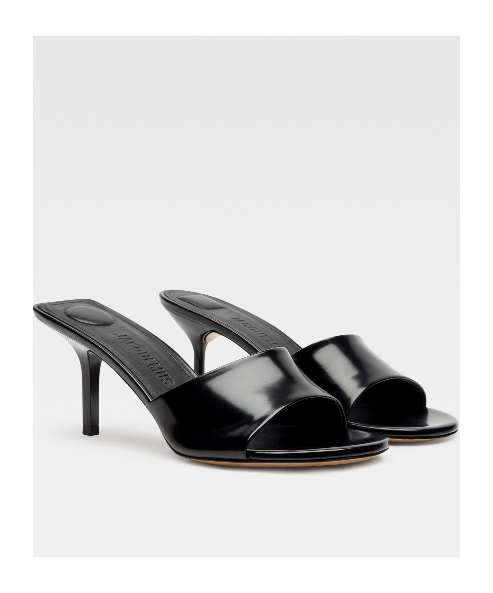 Jacquemus Round-toe Mules In Black