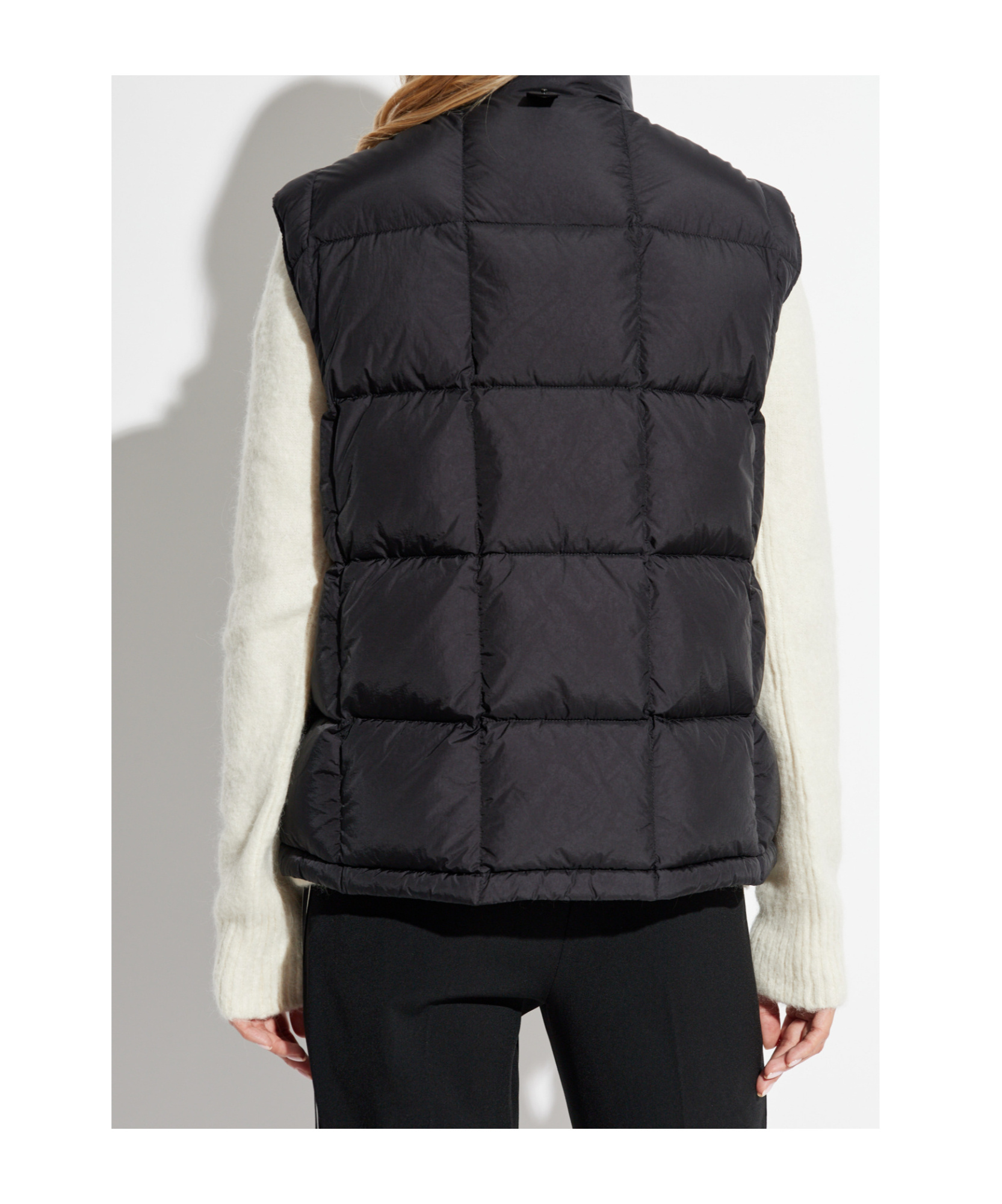 Moncler Long-sleeved Casual Jacket In Black