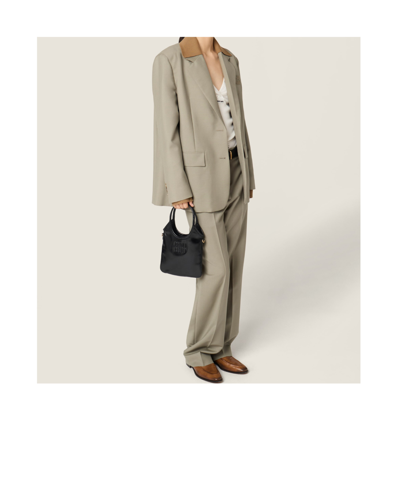 Miu Miu Ivy Leather Handbag In Black