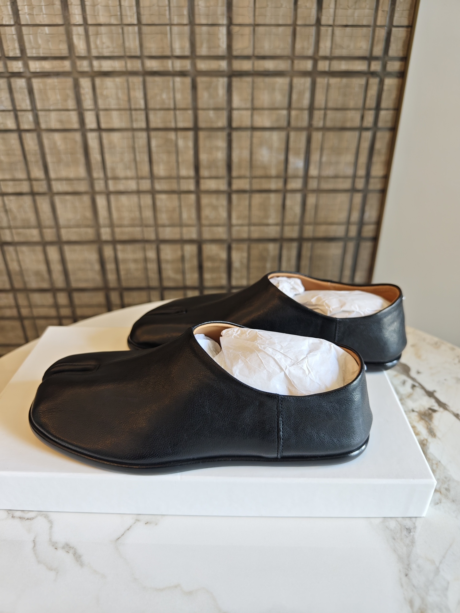 Maison Margiela Tabi Mules In Black