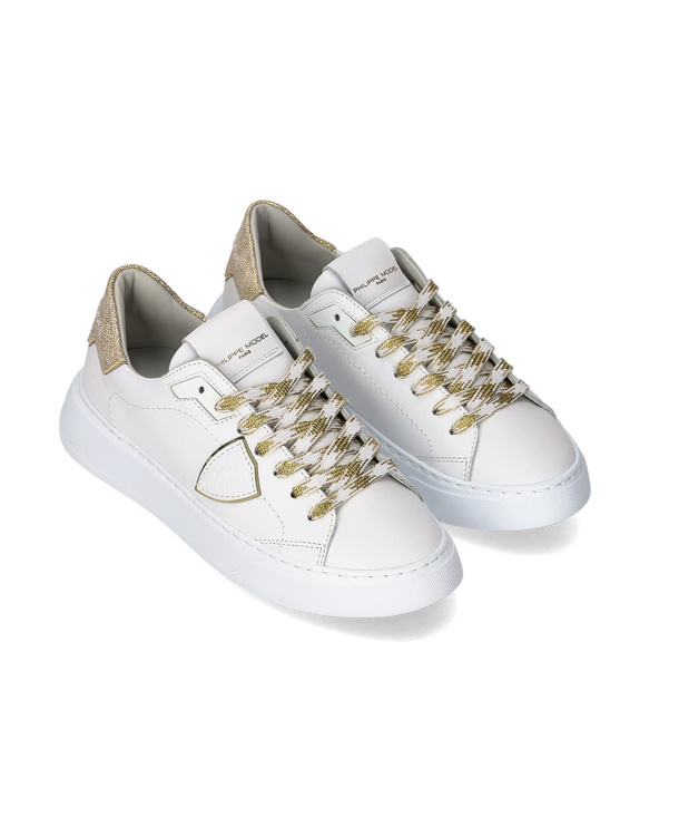 Philippe Model Round Head Low-cut Sneakers In White