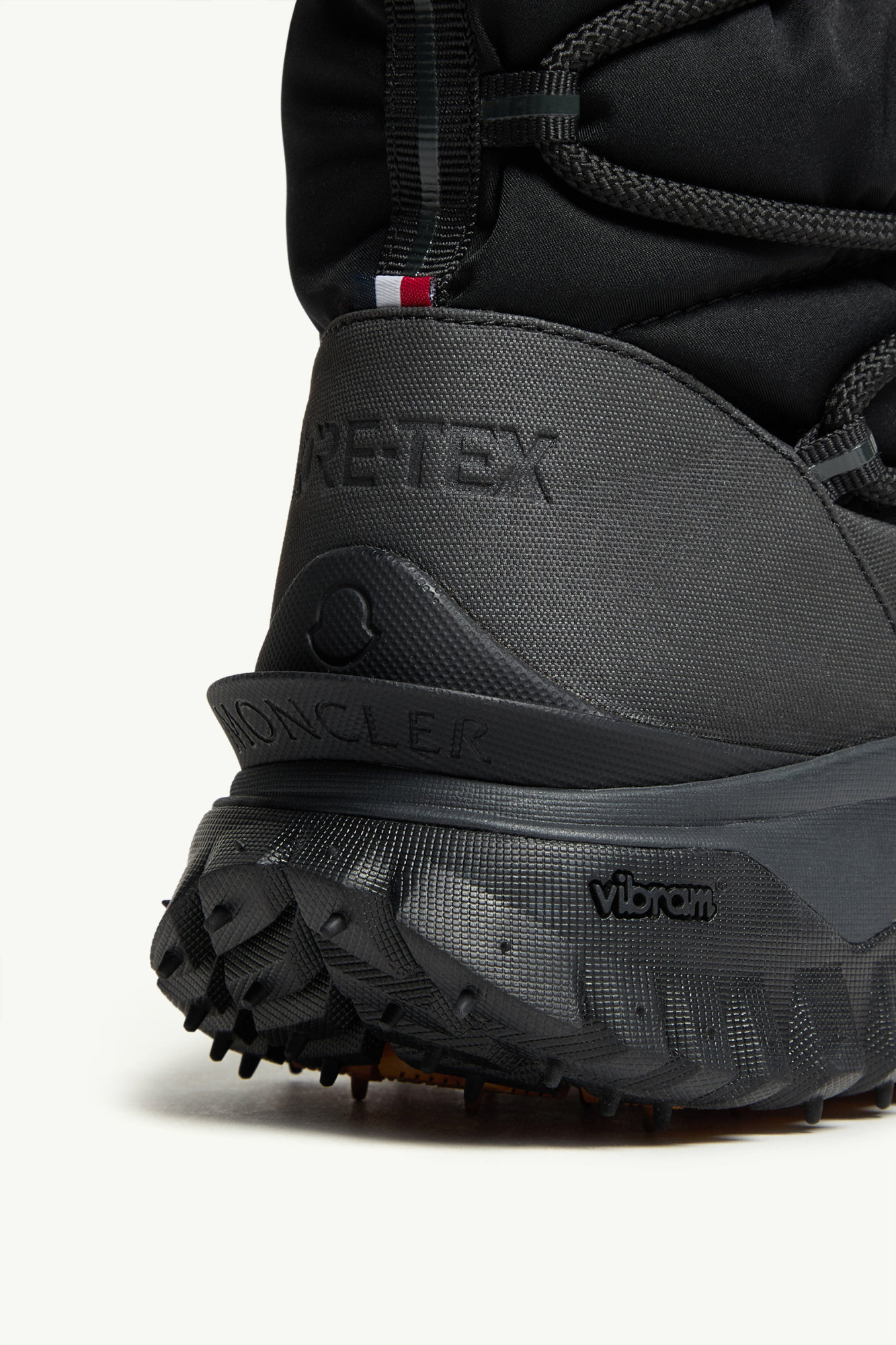 Moncler Trailgrip Après High Boots In Black