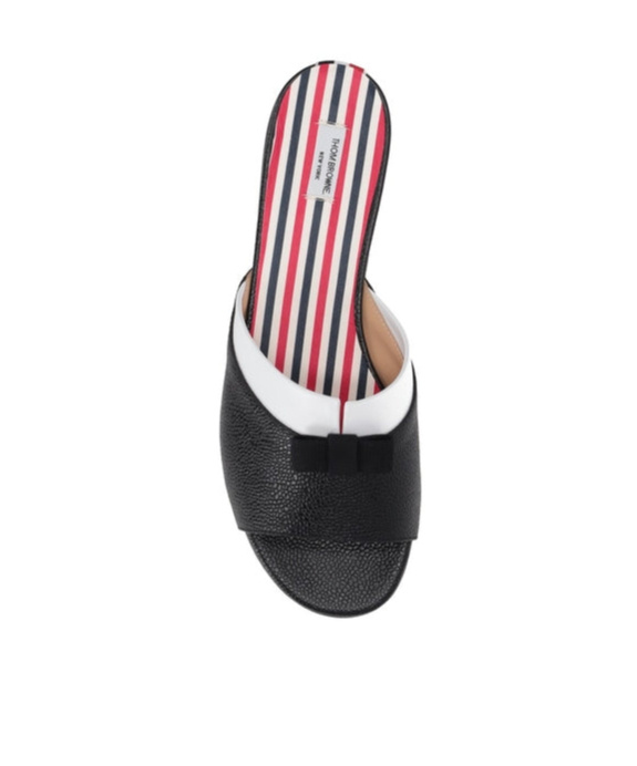 Thom Browne Bow Detail Flat Sole Open Toe Sandals In Black