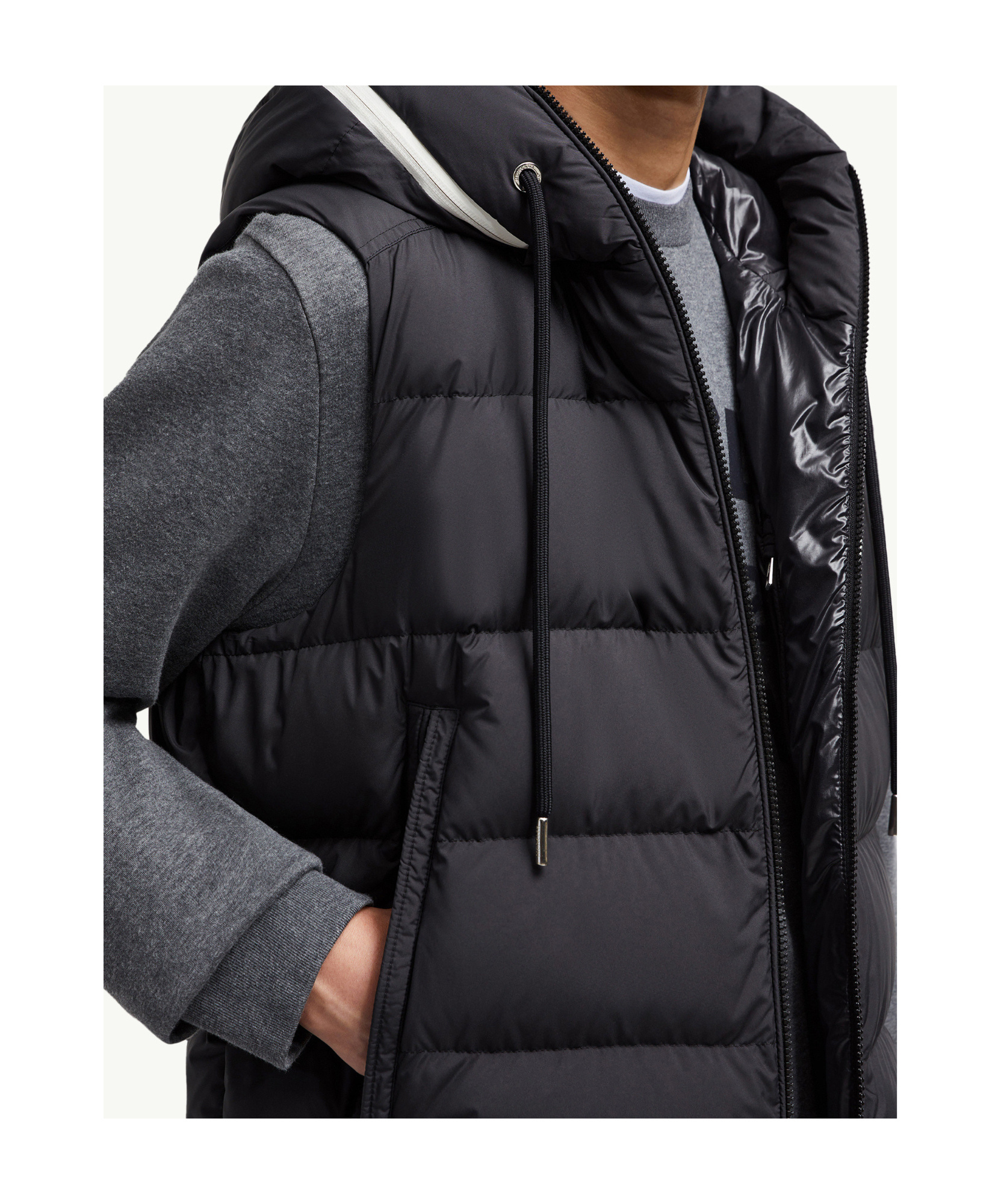 Moncler Cardamine Hooded Down Gilet In Black