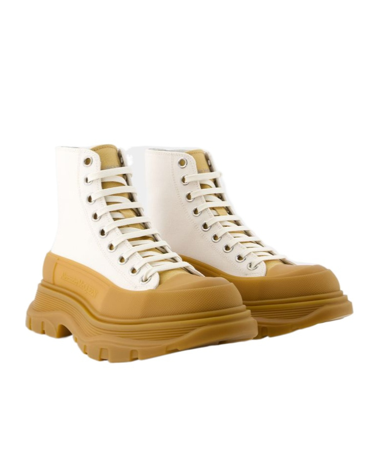 Alexander Mcqueen Tread Ankle Boots In Brown