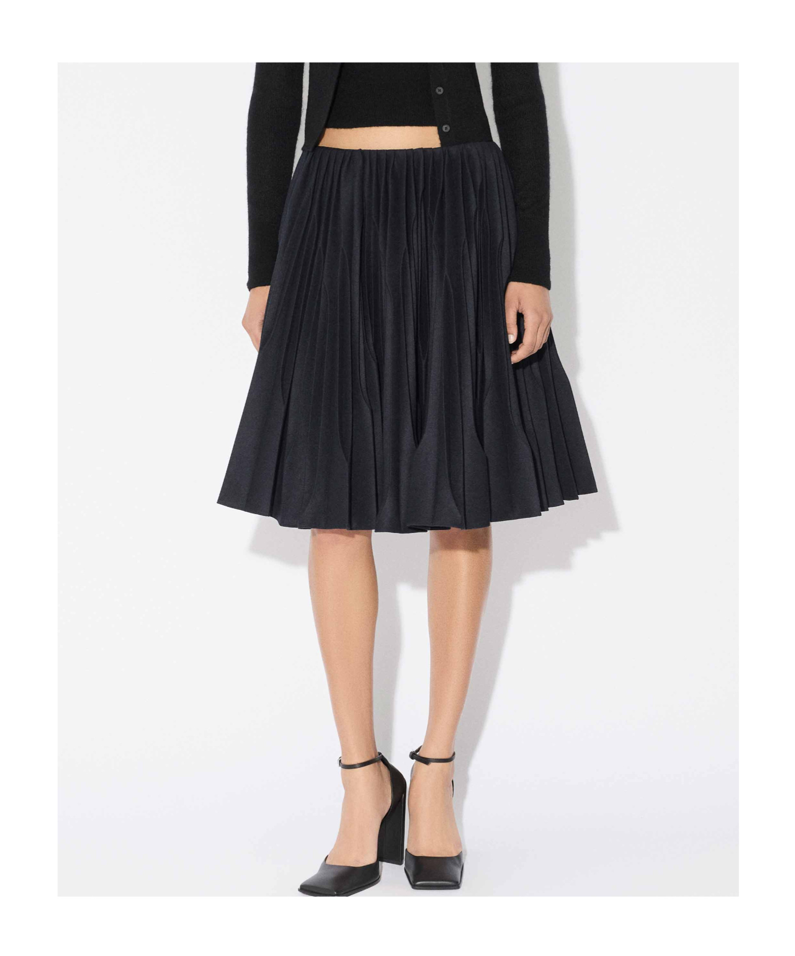 Alaïa Merino Flannel Pleated Skirt In Black