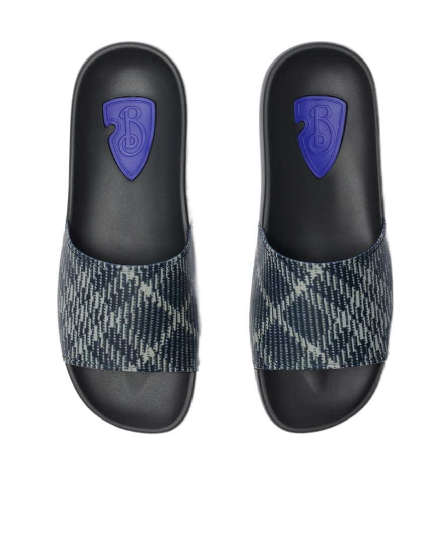 Burberry Patterned Strap Open Toe Rubber Sandals In Black
