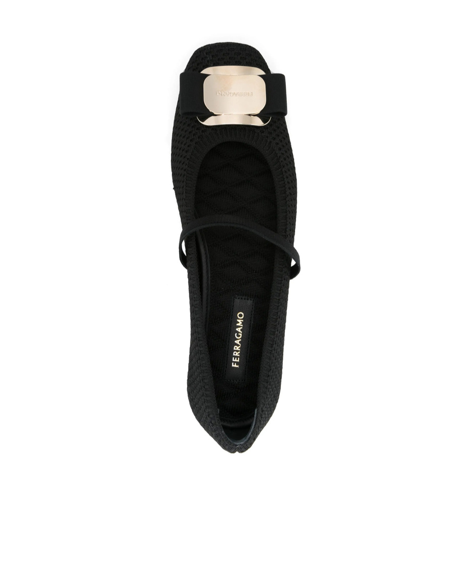 Ferragamo Square Toe Ballet Flats In Black