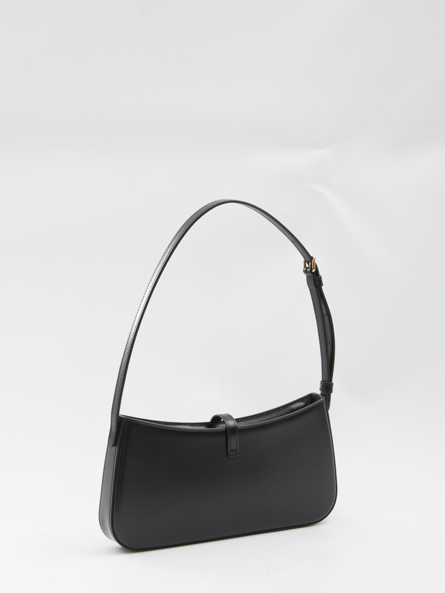 Celine Zipper Shoulder Bag In Black