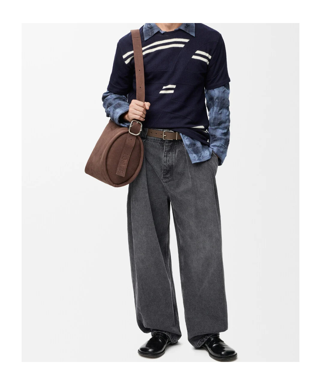 Loewe Embossed Leather-patch Jeans In Black
