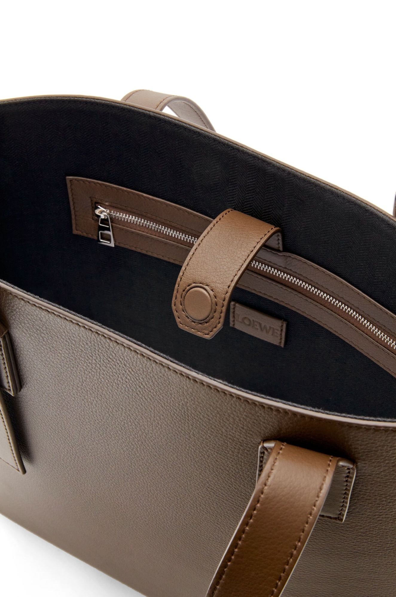 Loewe Buckle Horizontal Tote In Classic Calfskin In Green