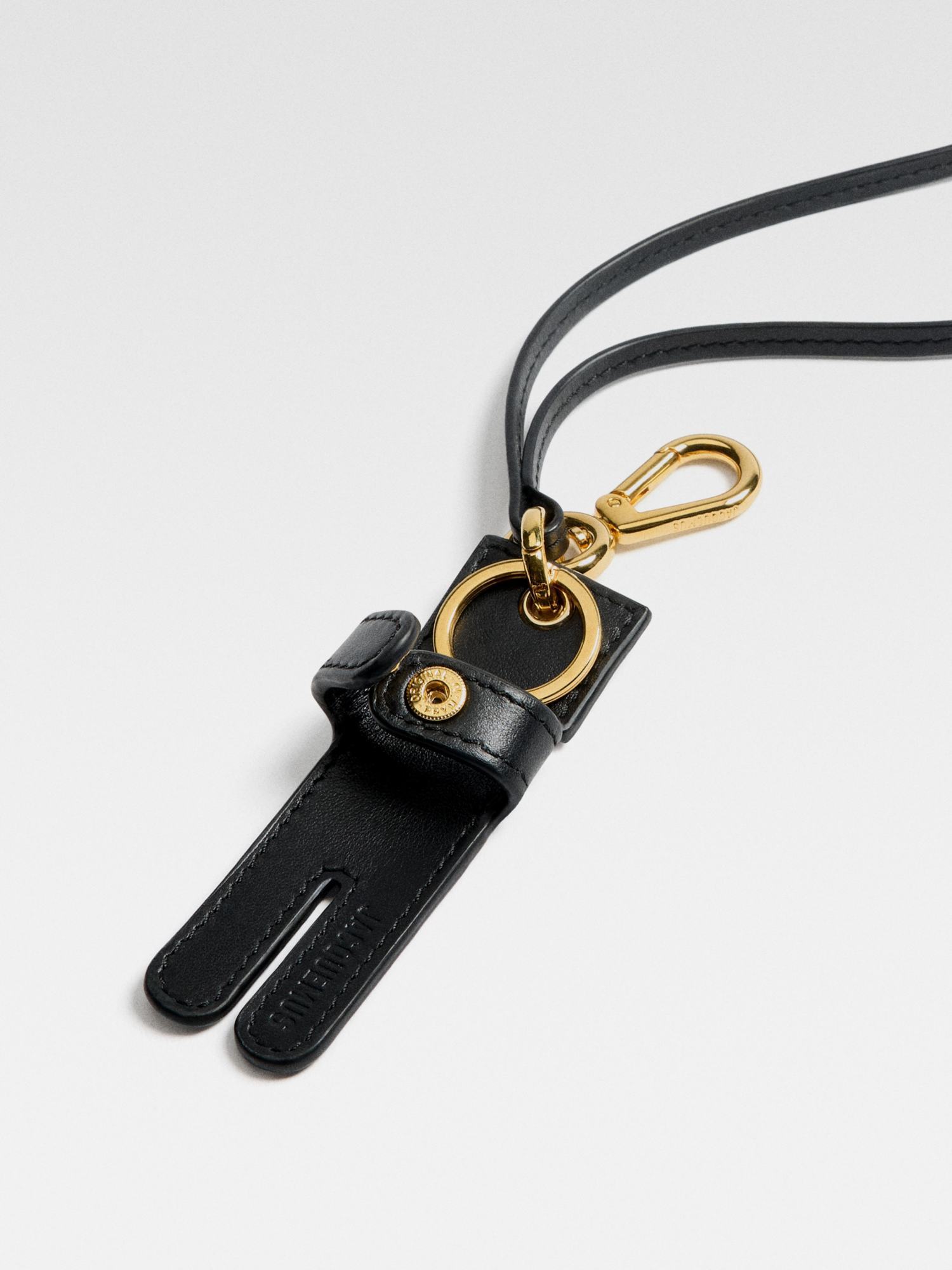Jacquemus Hug Key-ring In Black