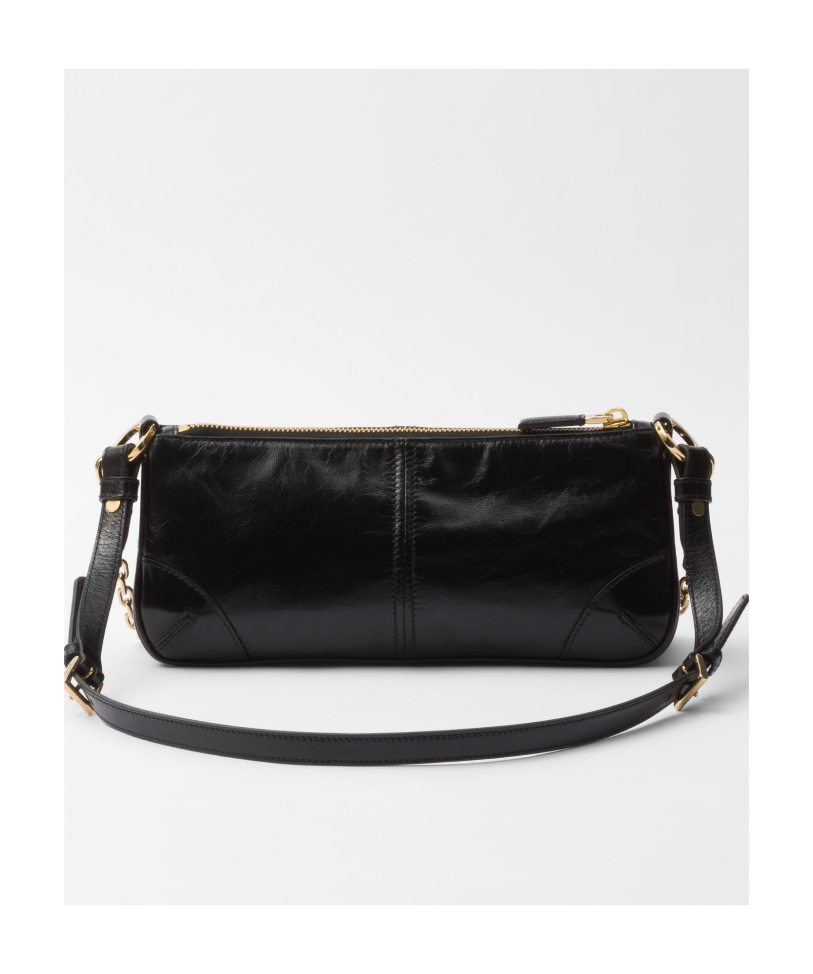 Prada Re-edition 2002 Medium Leather Shoulder Bag In Black
