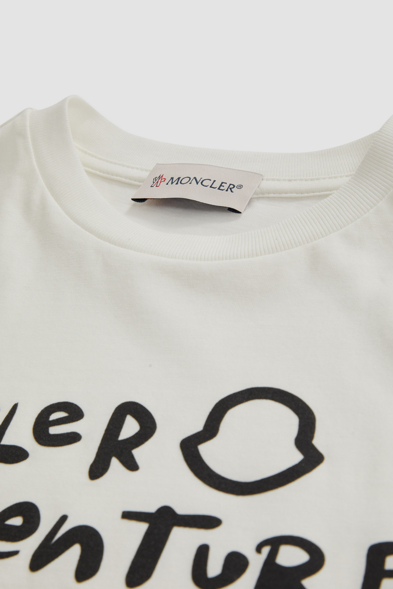 Moncler T-shirt And Shorts Set In White