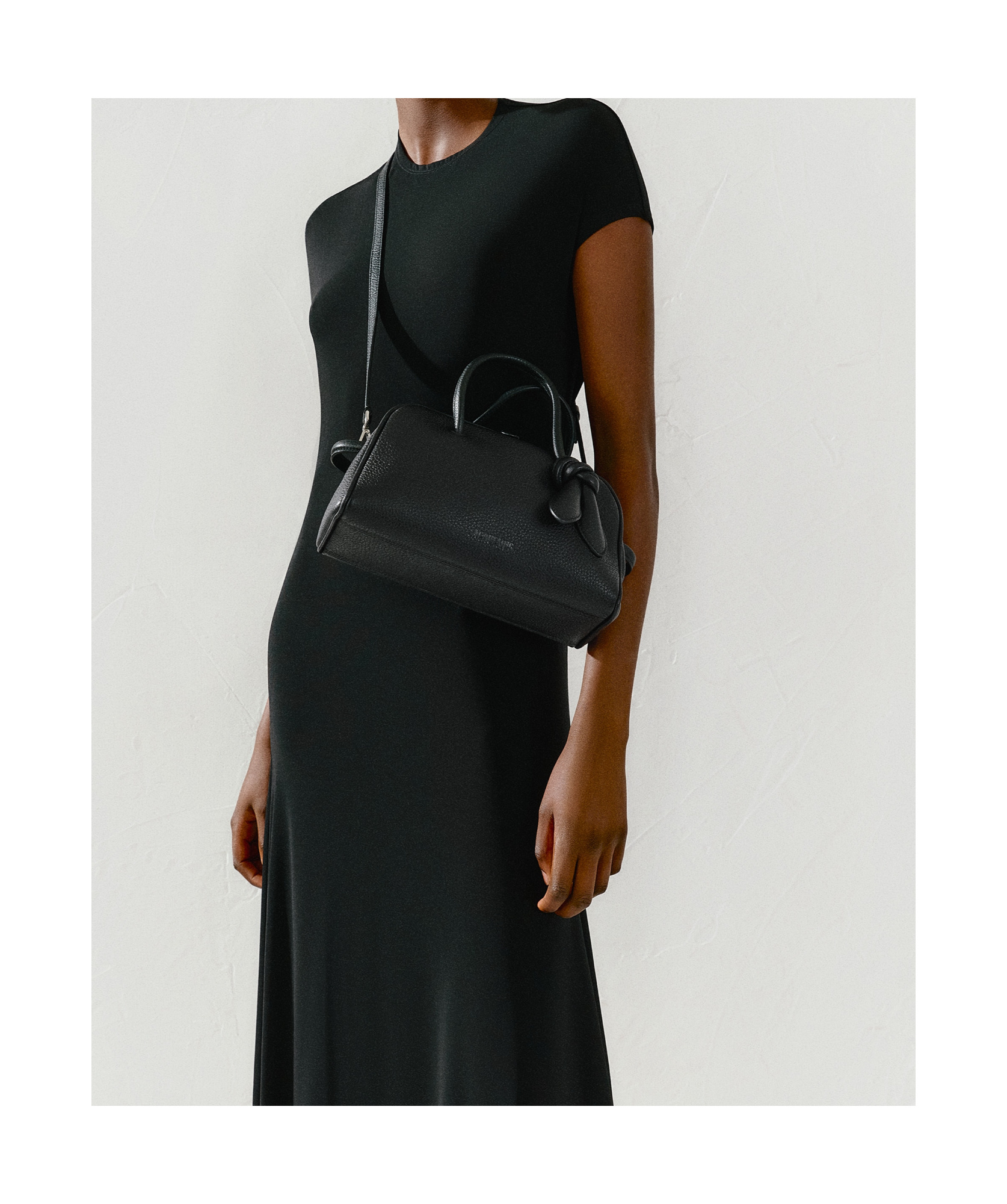 Jacquemus Small Shoulder Bag In Black