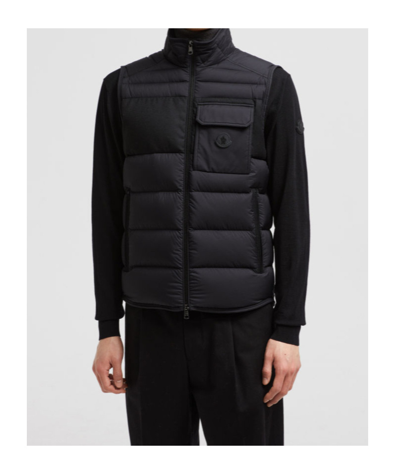 Moncler Black Nylon Estagnous Down Jacket In Black