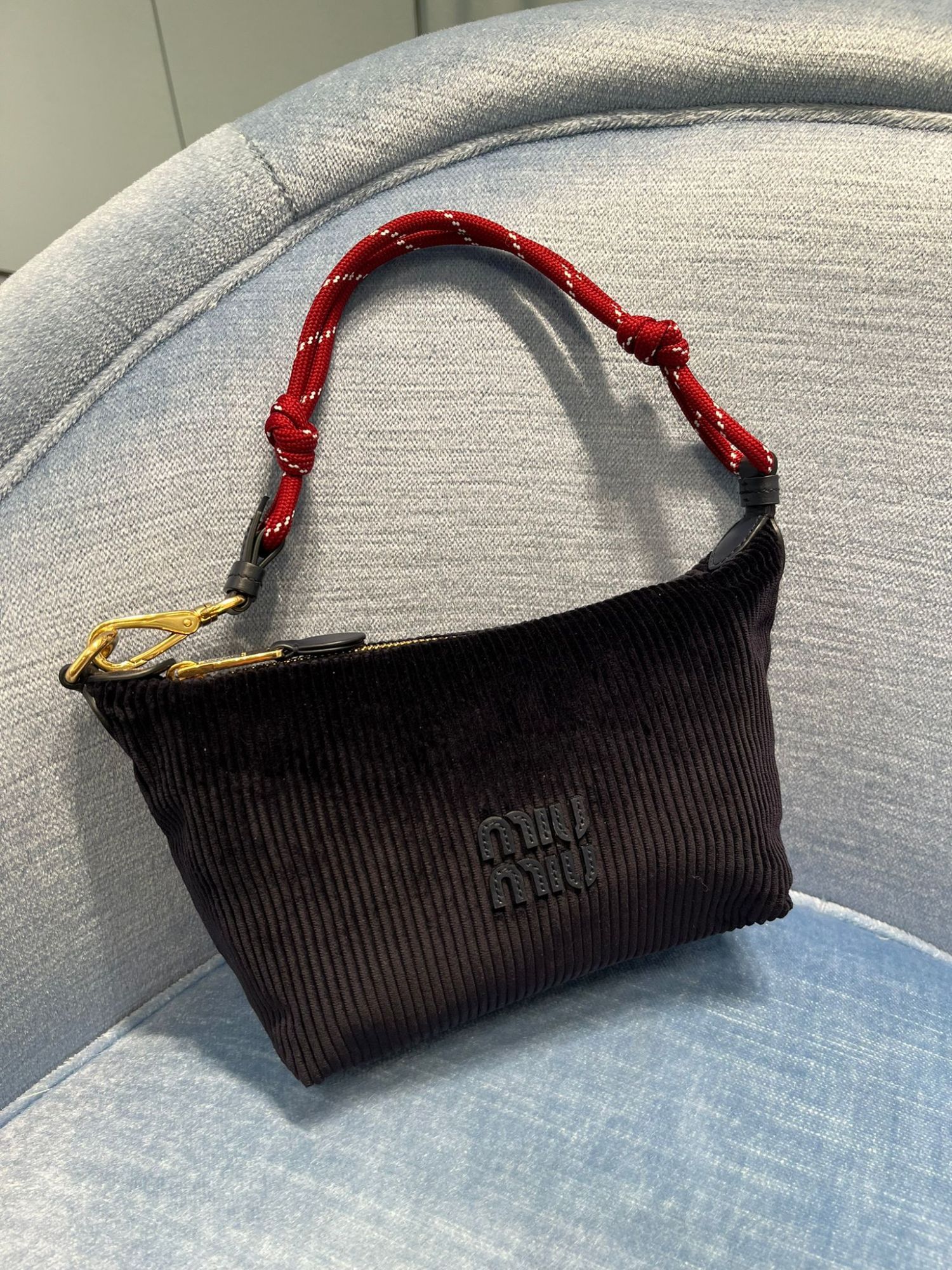 Miu Miu Velvet Pouch In Black