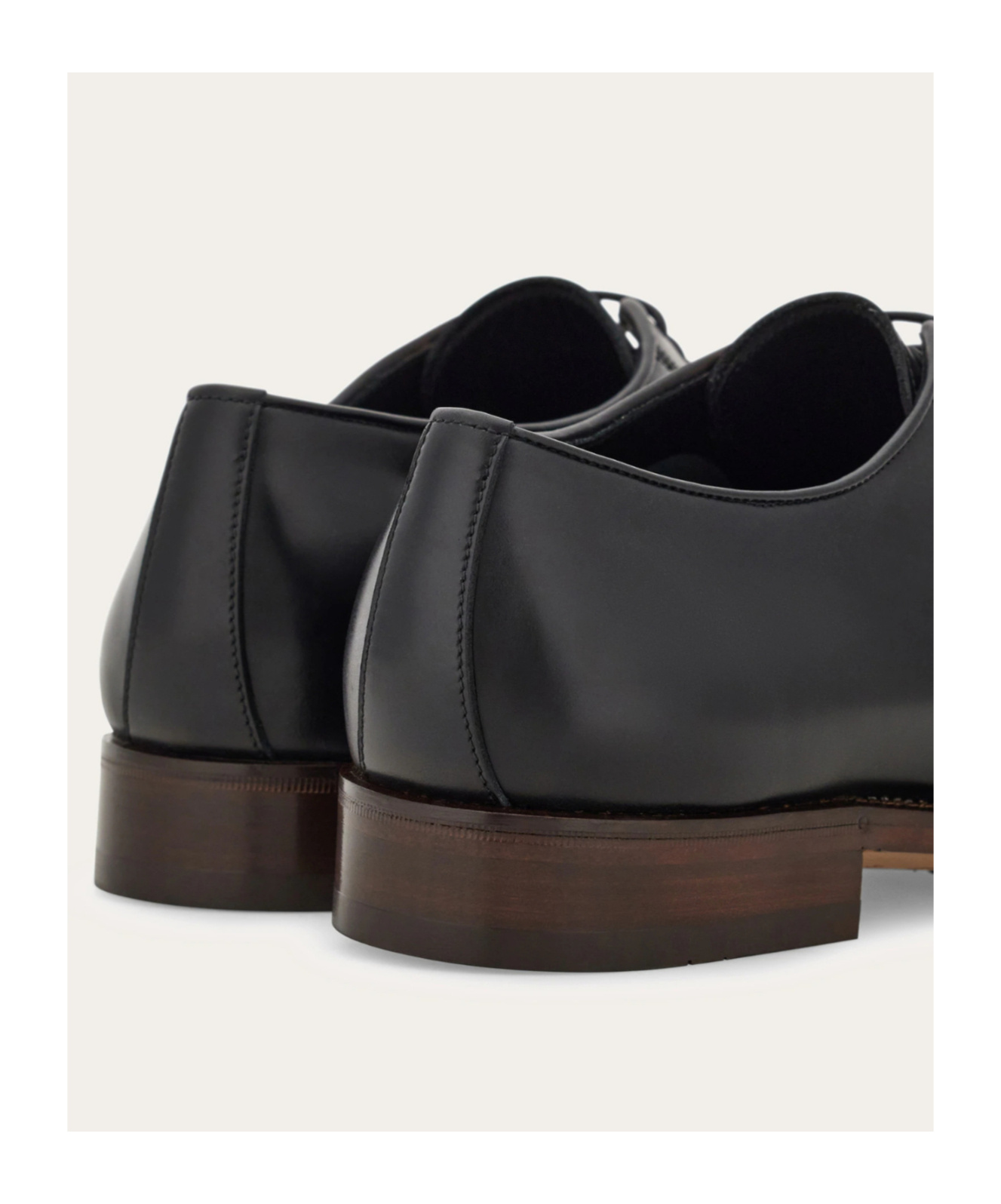 Ferragamo Derby Shoe In Black