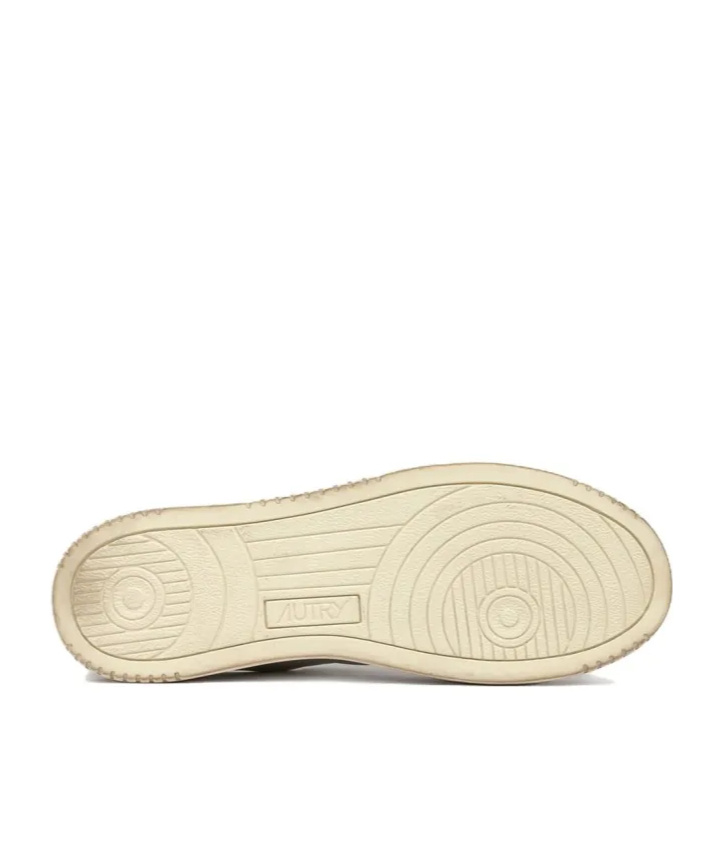 Autry Lace-up Low-cut Casual Shoes In Nude