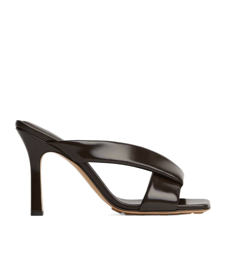 Bottega Veneta Riva Crossover Strap Sandal In Fondant