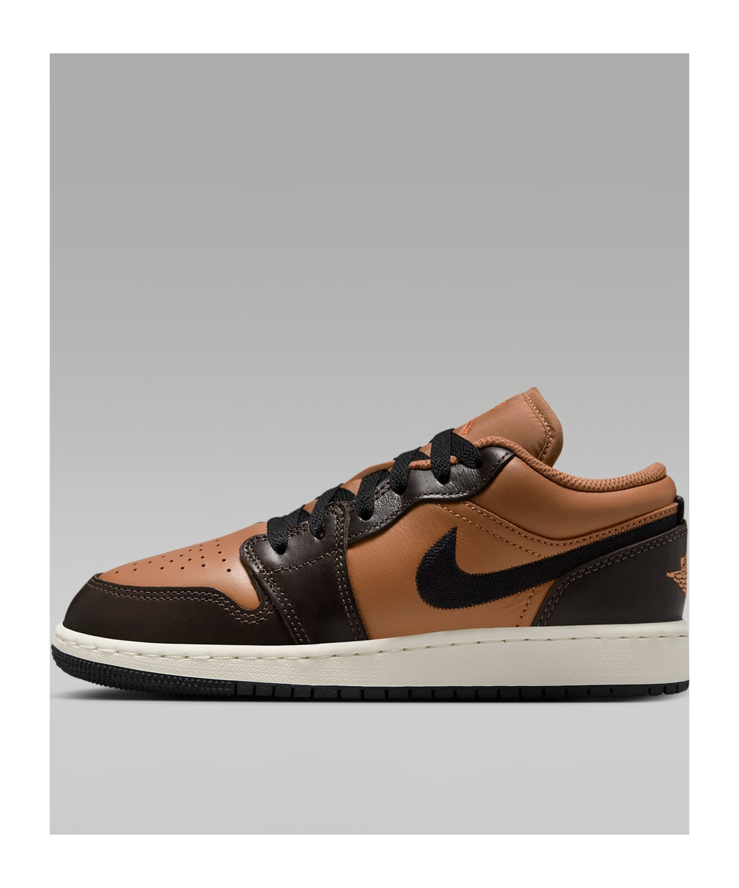 Nike Air Jordan 1 Low Se In Linen/baroque Brown/vintage Coral/black