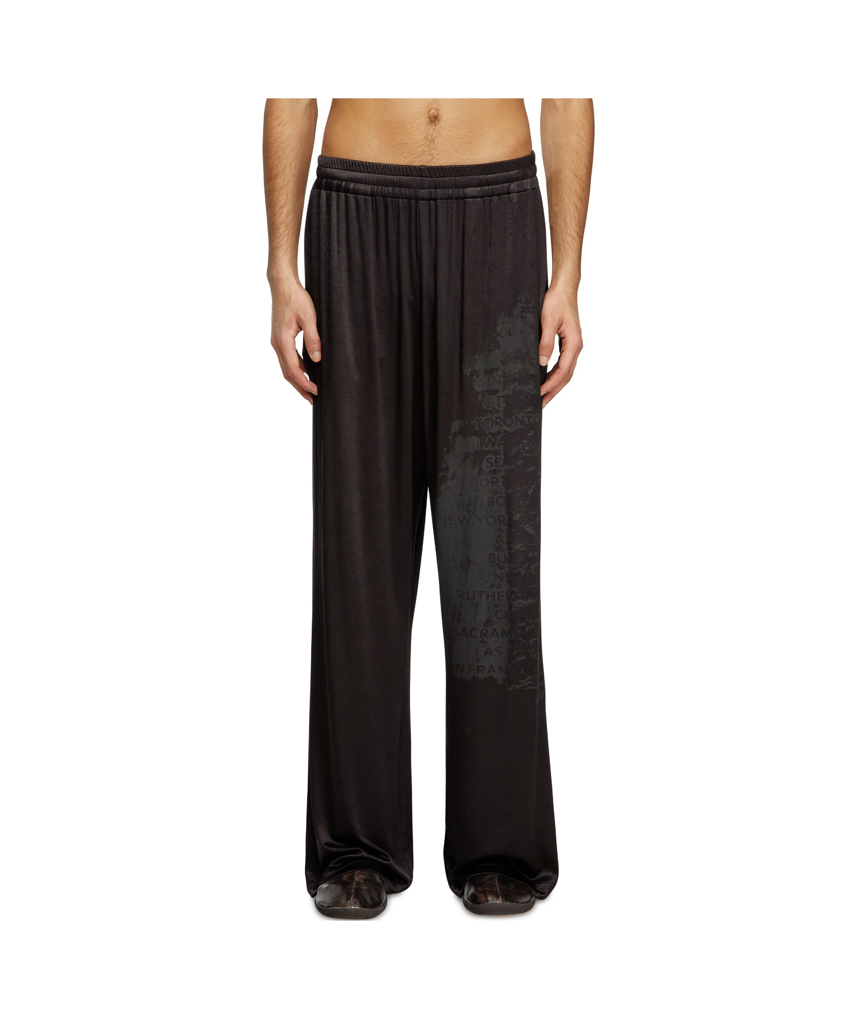 Diesel Elastic Casual Pants In Black