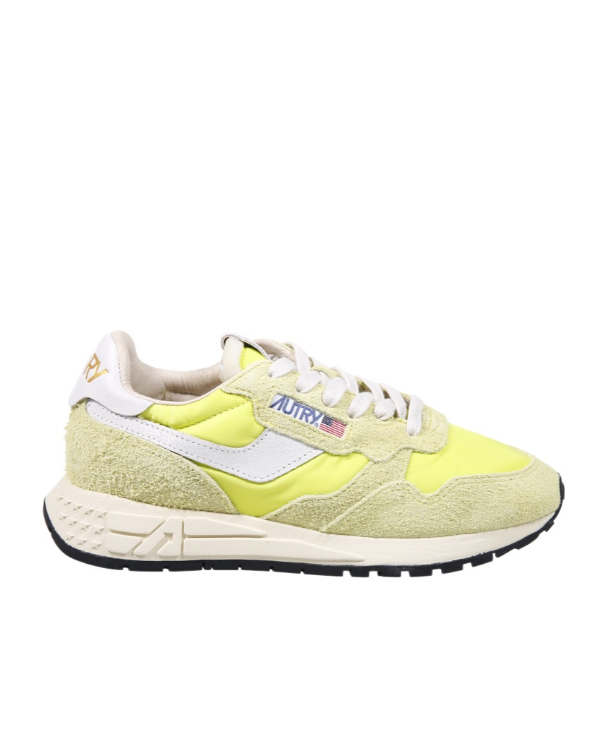 Autry Logo-print Lace-up Sneakers In Yellow