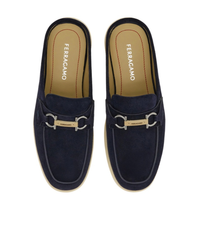Ferragamo Gancini Buckle Loafer Mule In Black