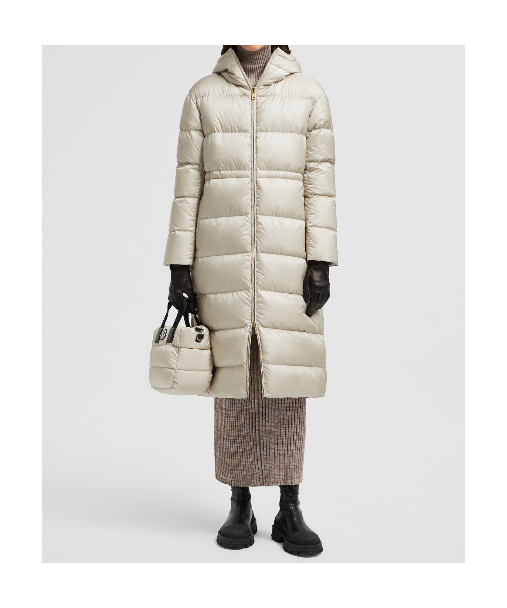 Moncler Boulogne Reversible Long Down Jacket Beige In Nude