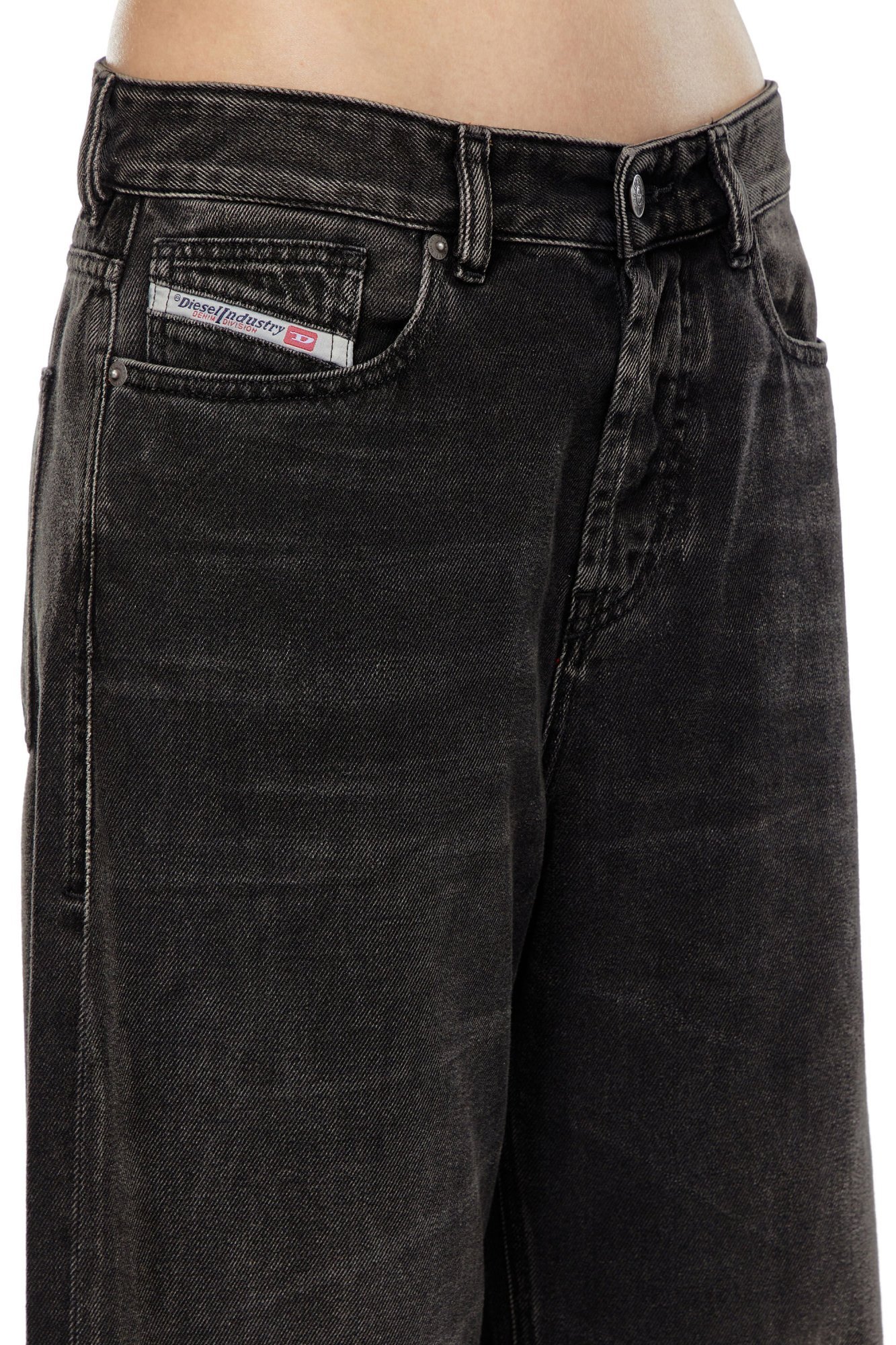 Diesel 1996 D-sire Low-rise Wide-leg Jeans In Black